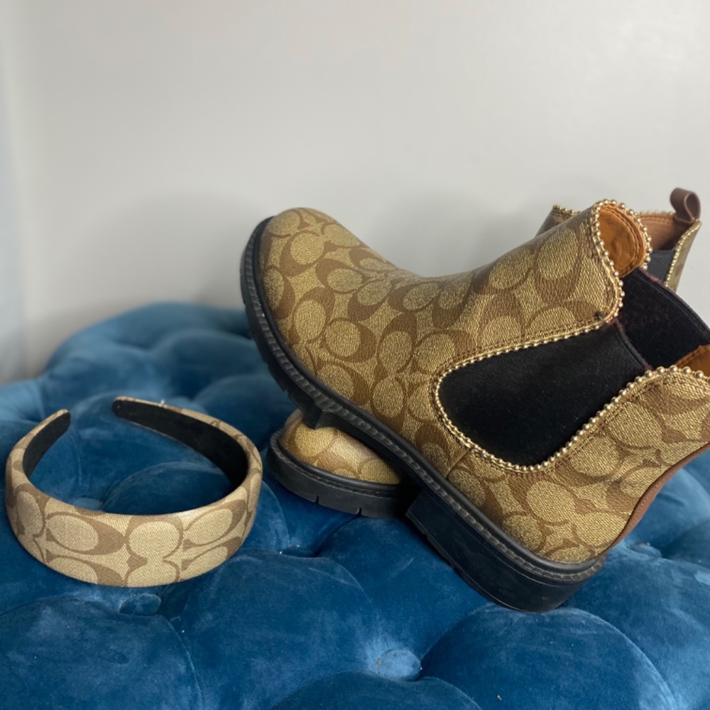 Boots and Headband - Picture 4 of 6